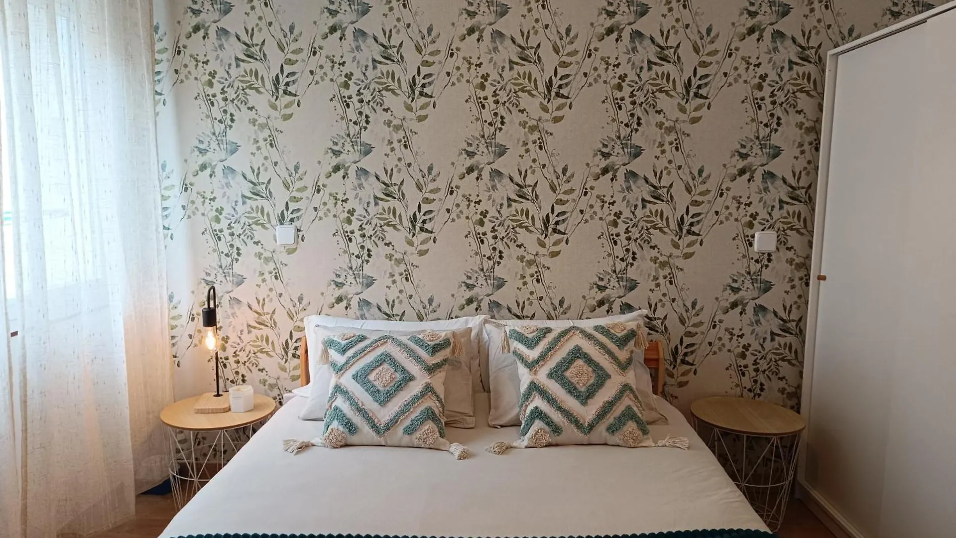 Apartment Comfy Loft, 6 Metro Stops From Downtown, Ac & Wifi Madrid